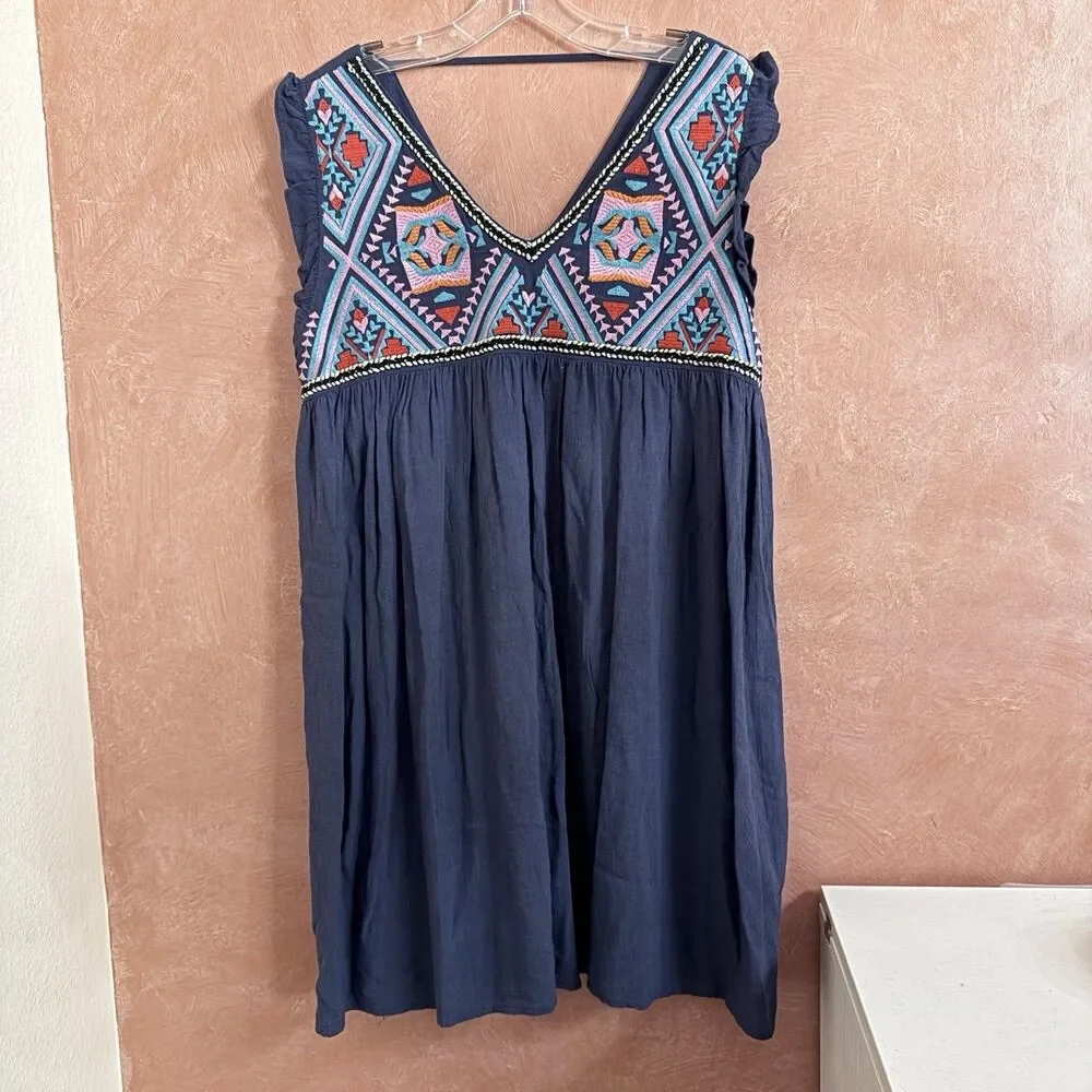 THML Boho Embroidered Flutter Sleeve Tunic Top Navy Blue Floral Size Medium - Picture 1 of 7